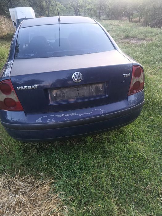 Vând Volkswagen Passat