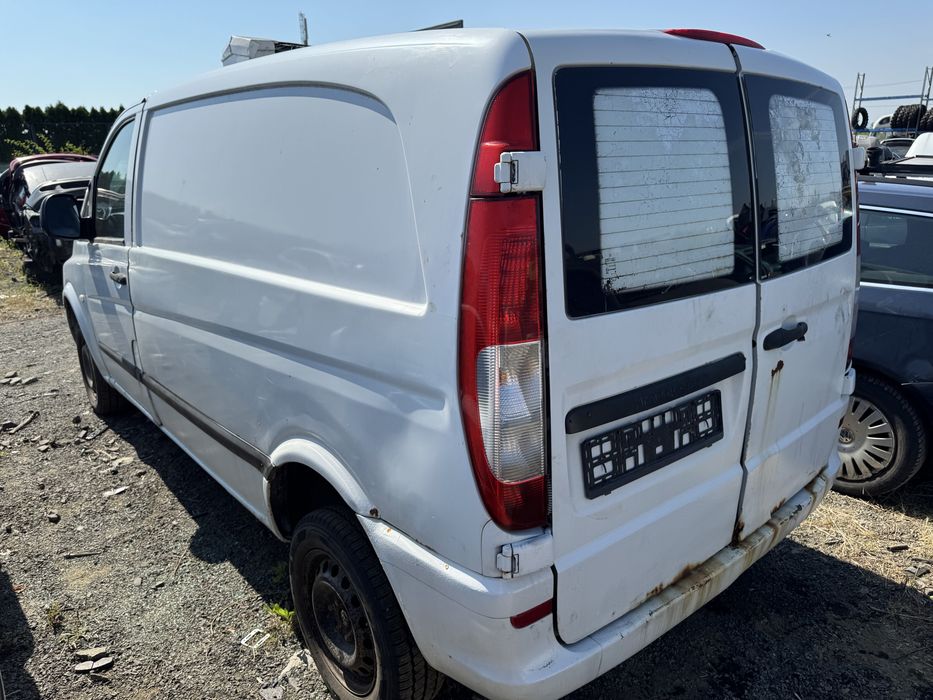 Dezmembrez Mercedes Vito W639 2.2 CDi 4x4 115CP 2005 646.982