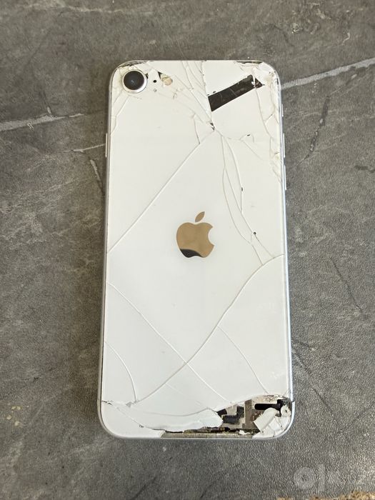 iphone 8 sotama ayibi bor