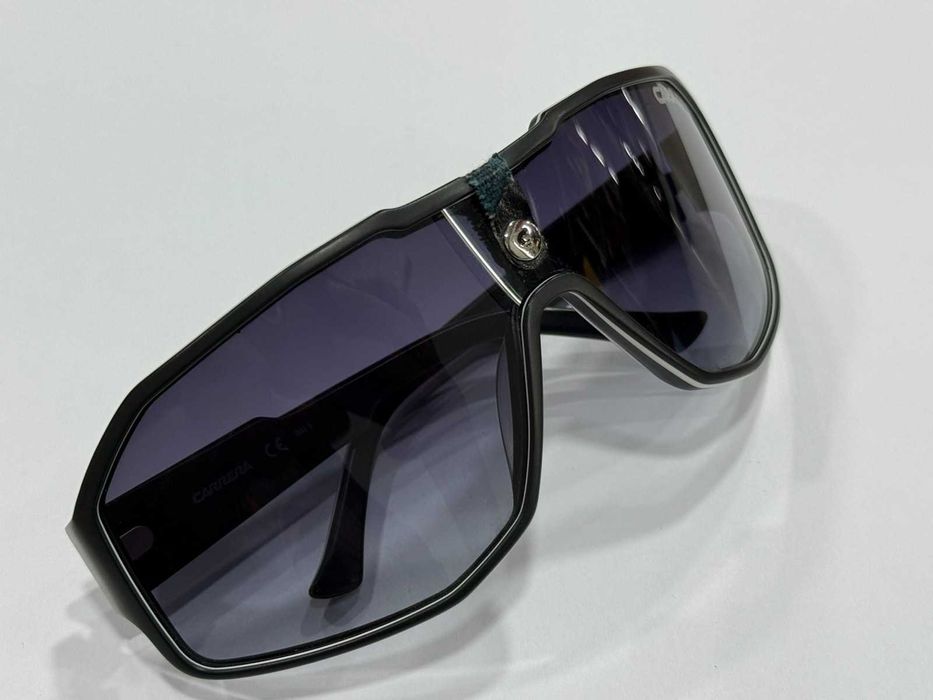 Слънчеви очила CARRERA 36 9TA90 115 – Черно с бяло