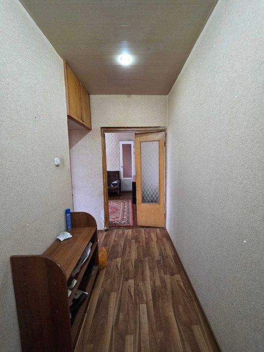 СРОЧНО !! Продается квартира в Яшнабаде 1/4/5 ( 40 кв/м ) Авиасозлар 1
