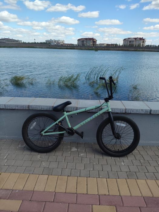 Срочно продам BMX Haro