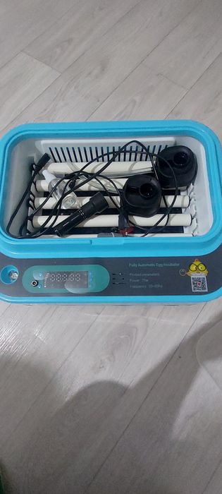 Инкубатор автоматический