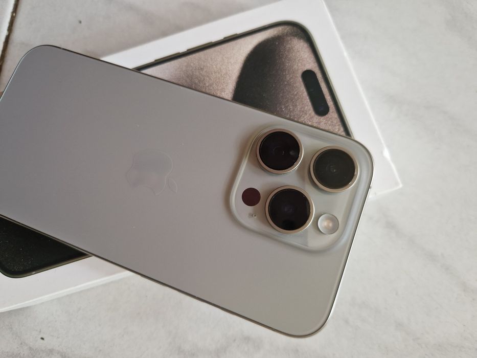 iPhone 15 Pro Natural Titanium -256gb