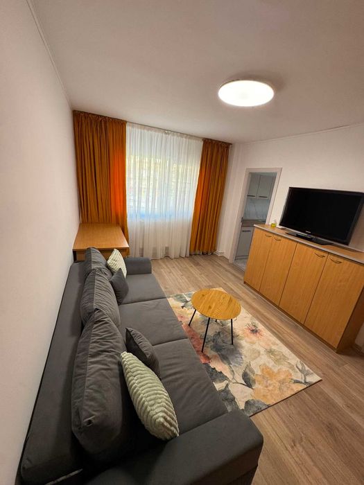 Proprietar, inchiriez garsoniera renovata strada Zorilor