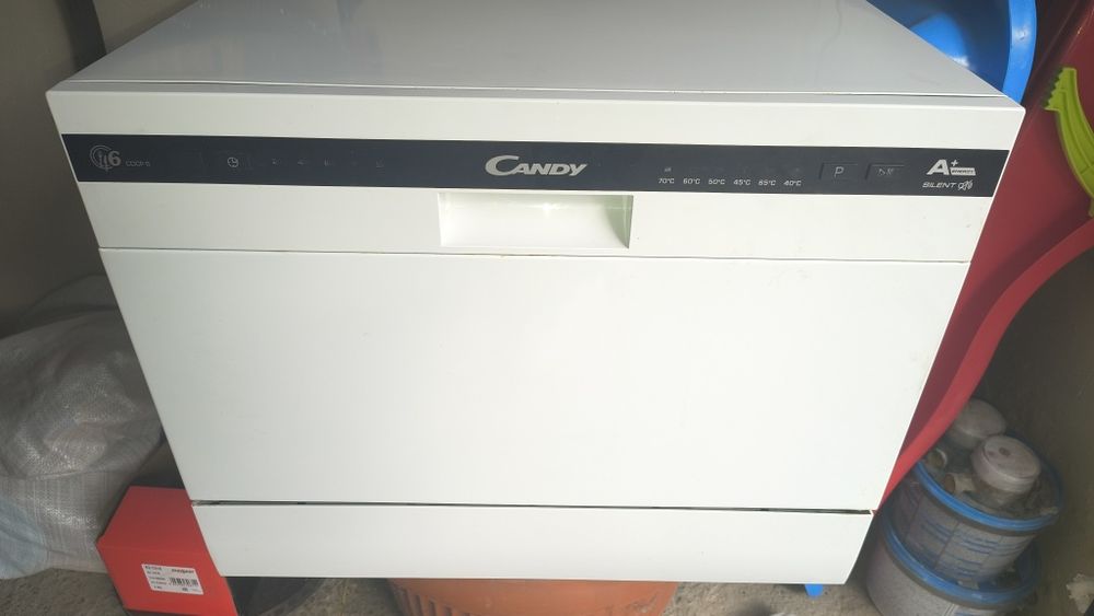 Masina de spalat vase Candy - compacta, marime mica, sub lavoar