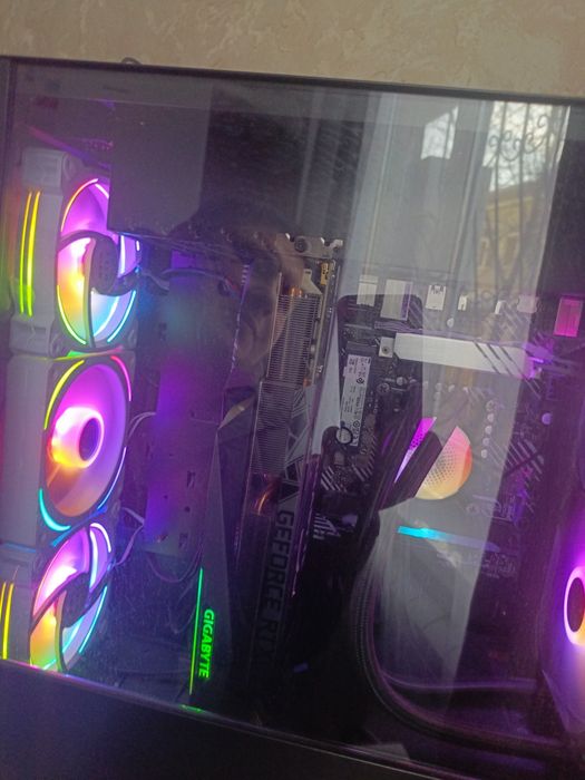 Продаеться комп срочно