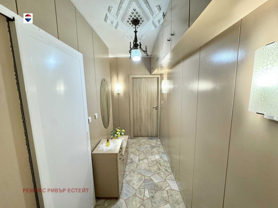 Двустаен апартамент за продажба кв. Дружба 1