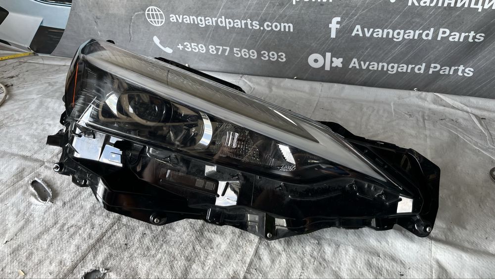 Ляв и десен фар Lexus NX