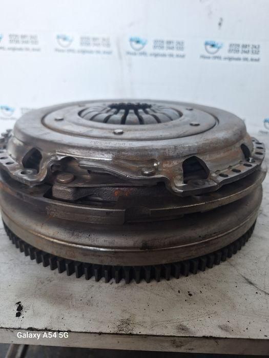 Kit ambreiaj Opel Antara 2.0 CDTI B20DTH