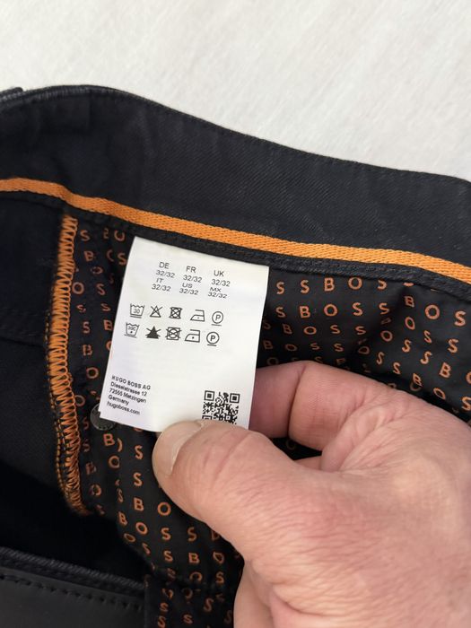 Hugo Boss.blugi pentru bărbați,măr.M(32/32)