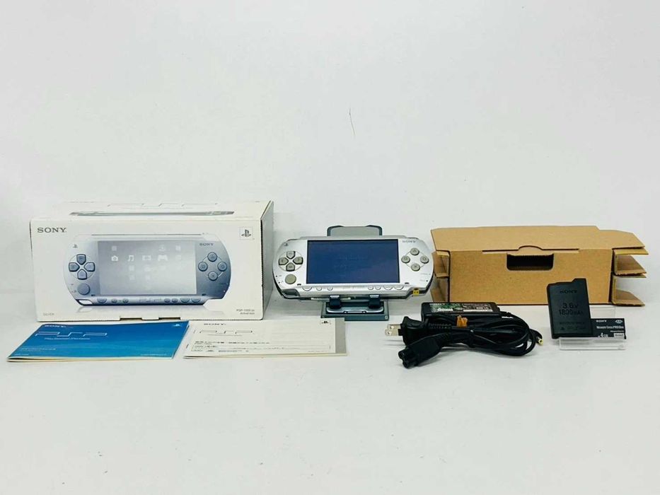 Sony PlayStation Portable PSP 1000 употребяван с кутия и книжки