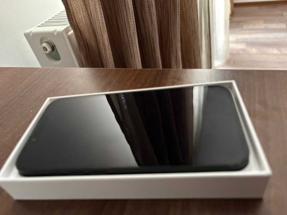 Iphone 13, 128GB, cutie inclusa