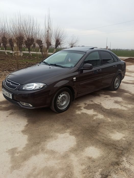 Jentra arenda boshiga 4000$ qogani 24 oyga