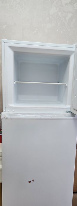 Продам холодильник Ava