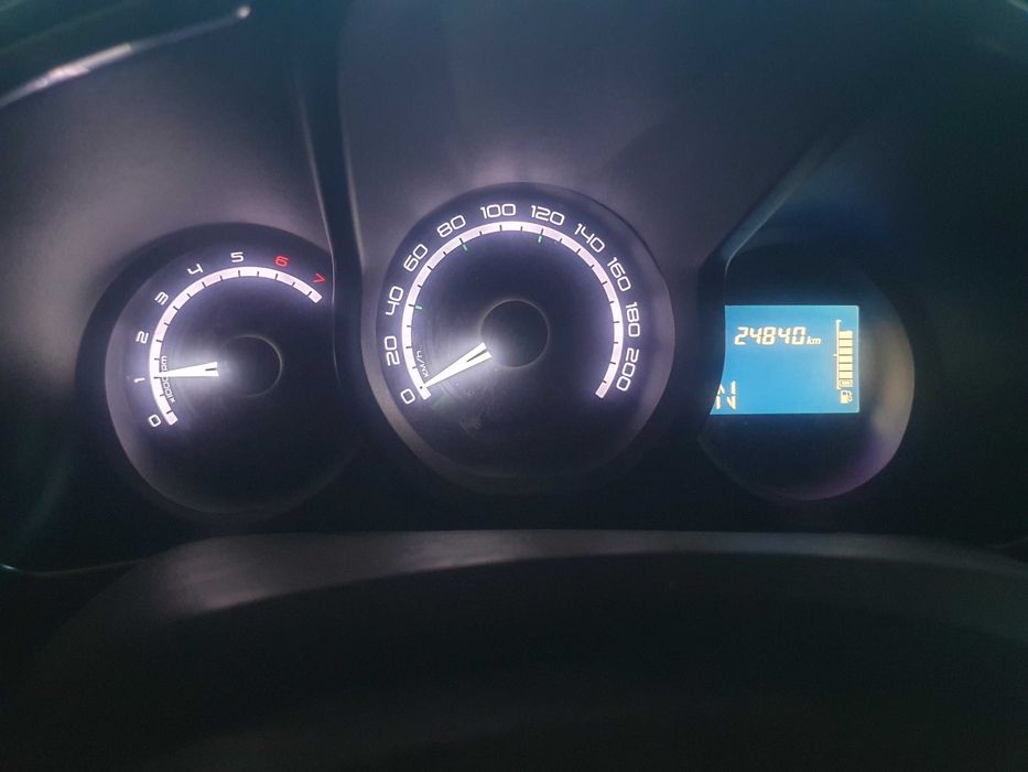 Продаётся лада X-Rey, пробег 25000,состояние идеальное.