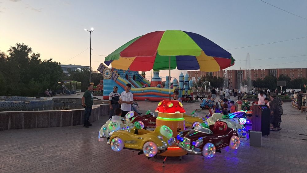 Bolalar uchun quvnoq atraksion