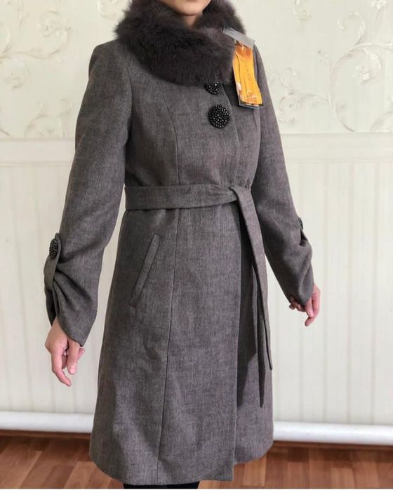 Пальто осений  новый