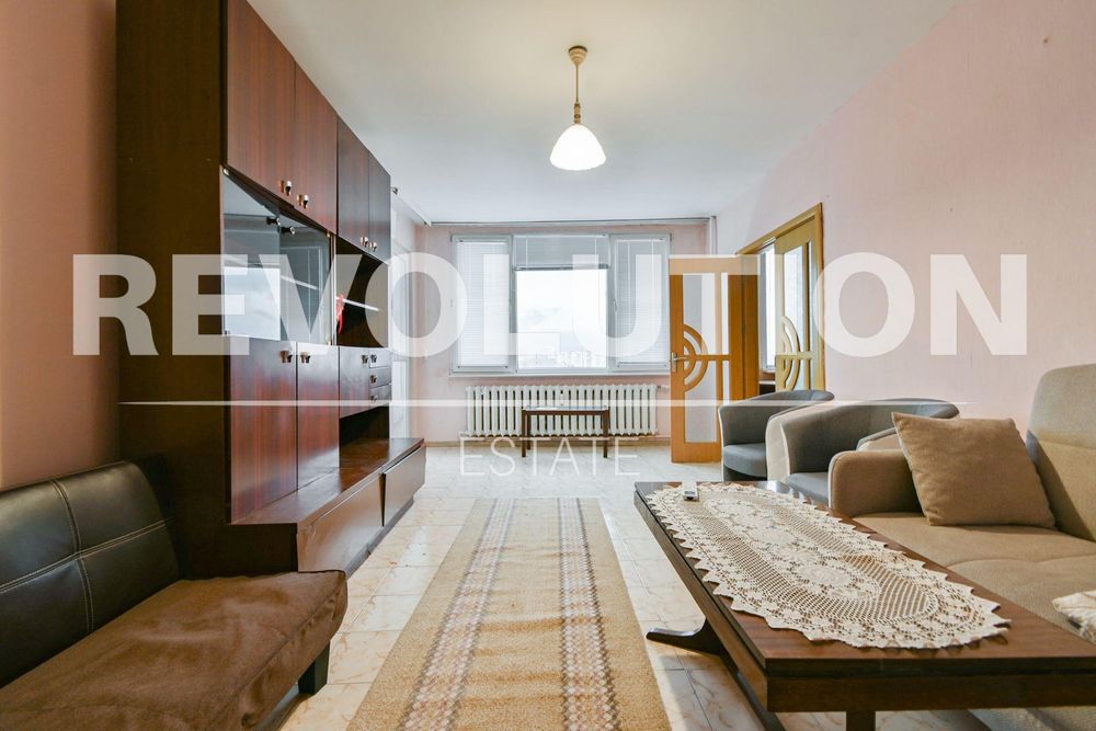 Тристаен апартамент в ж.к. Стрелбище.