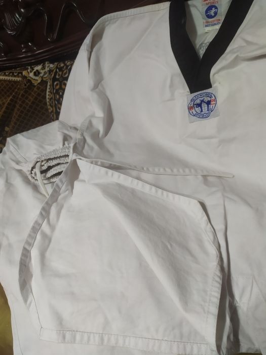 Продам кимано детское.