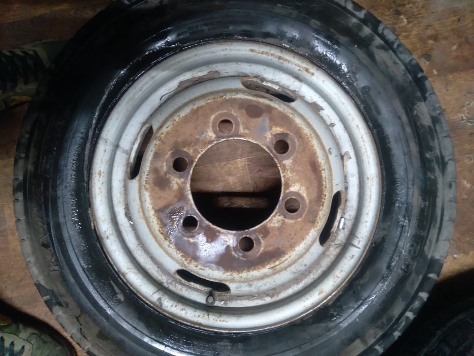 Продам калеса на газель