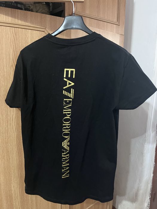 vand tricou emporio armani