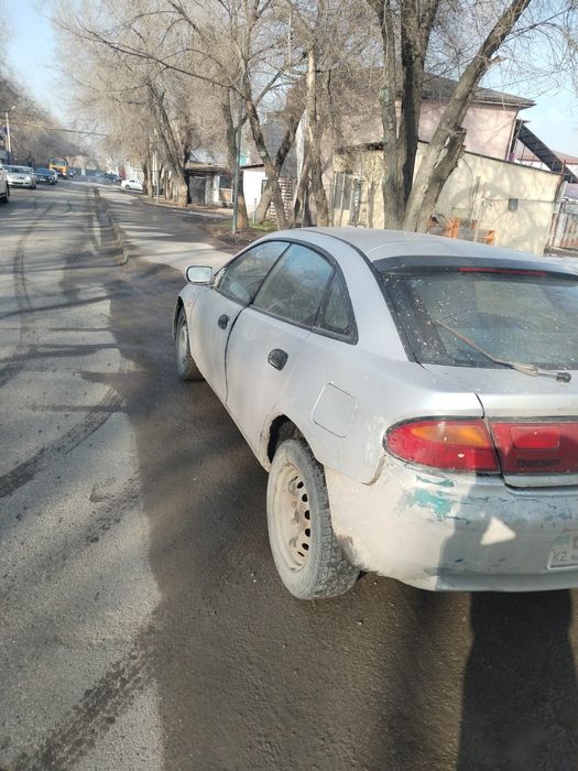 Продам Мазду 323