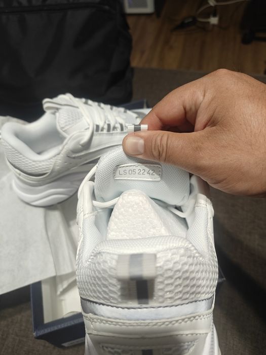 Dior B22 White/Silver Mărime 42,NOI/CUTIE