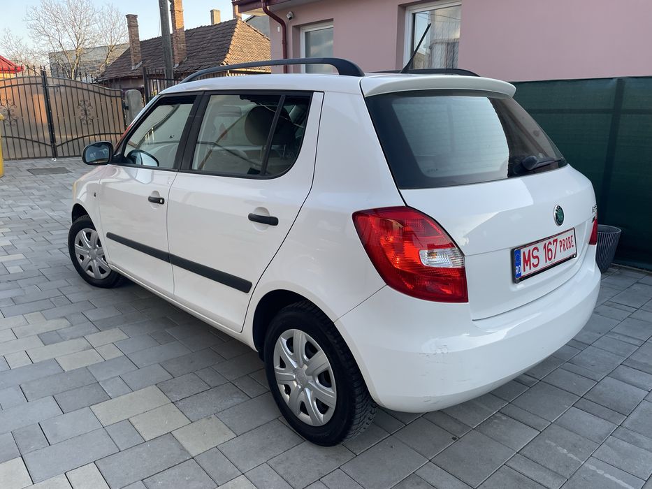 Skoda Fabia 2011 benzina
