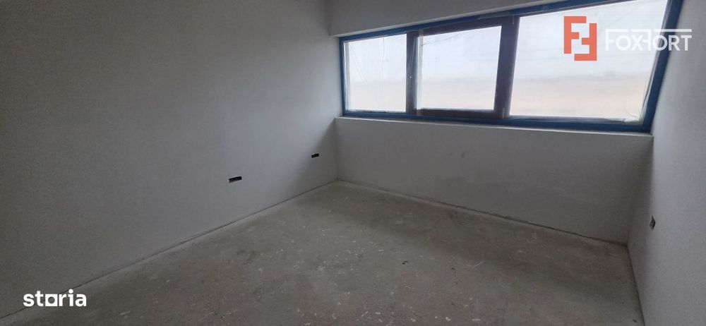 Duplex spatios cu 5 camere de vanzare, zona Mosnita Noua