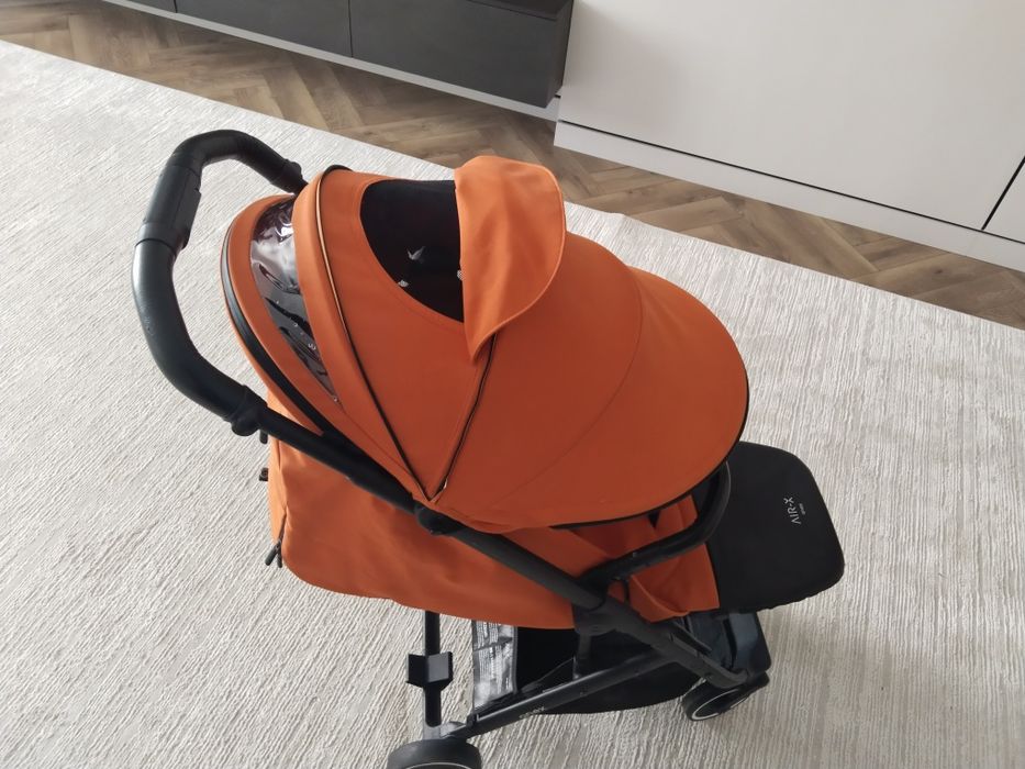 Продаем коляску Anex Air-X