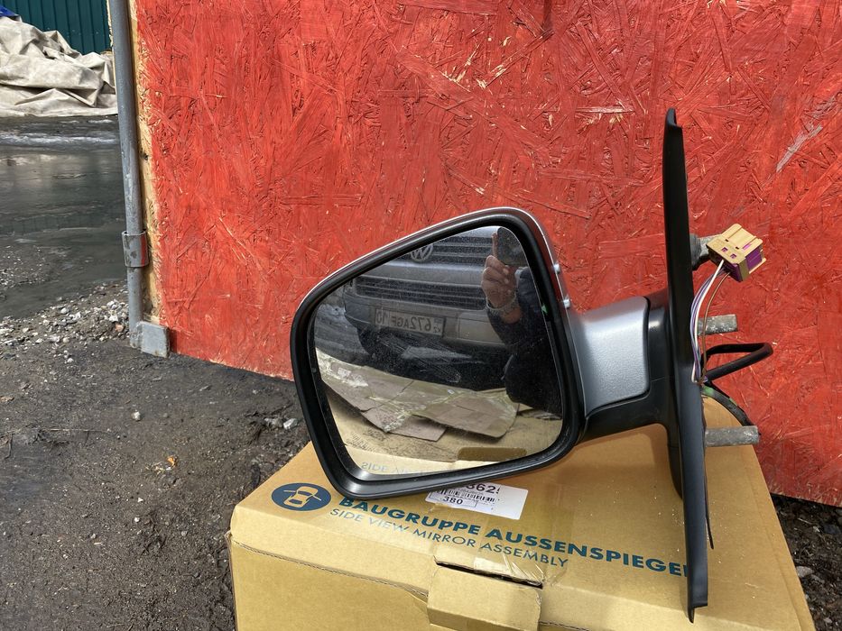 Автозапчасти на Фольксваген Т5