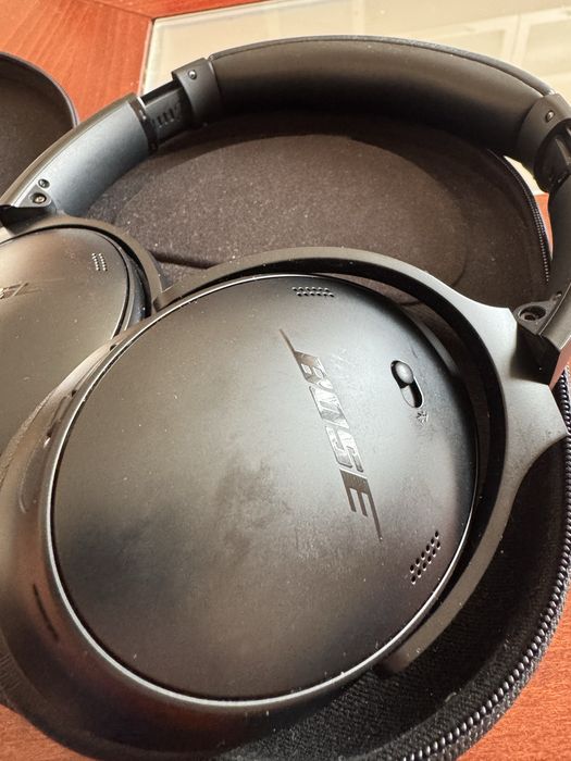 Слушалки Bose QC 2023