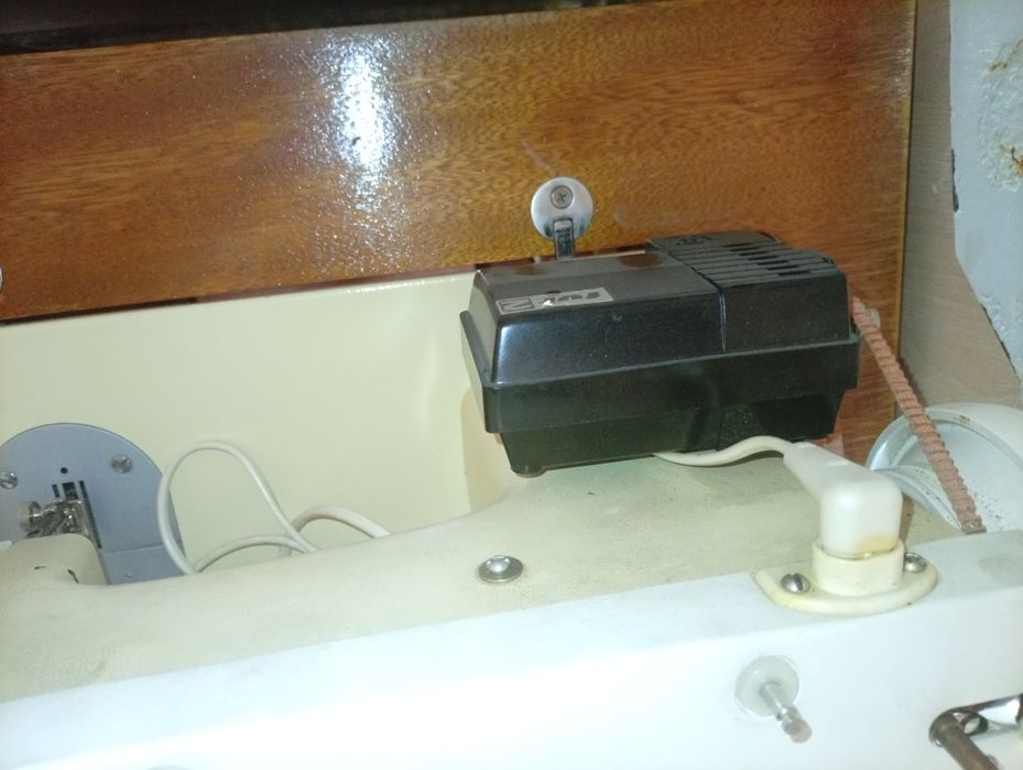 Продается швейная машинка