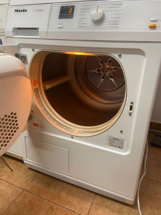 Uscator de rufe Miele
