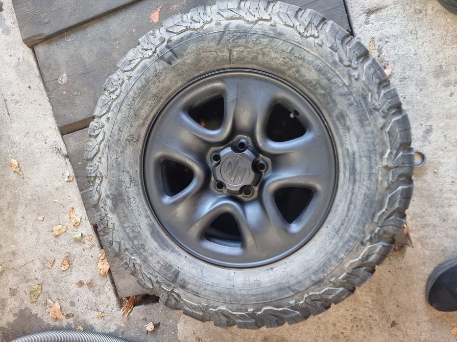 Roti Suzuki Grand Vitara