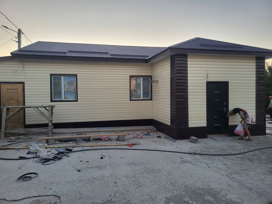 Сайдинг водосток. Фасадные работы. Кровля