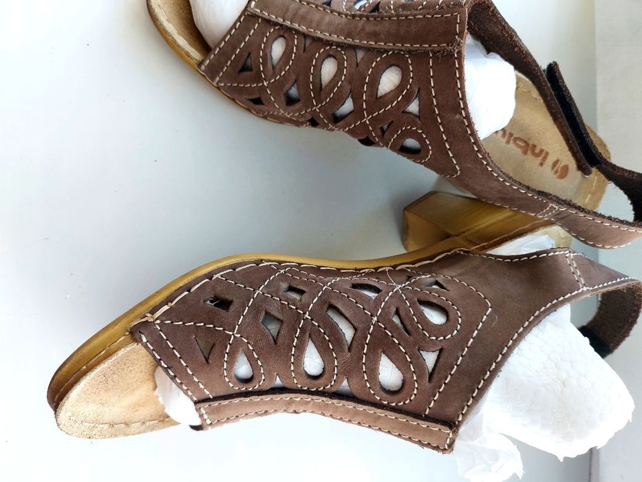 Летние босоножки