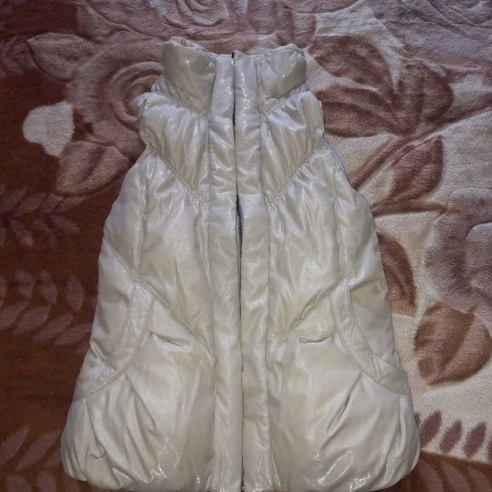 женская безрукавка