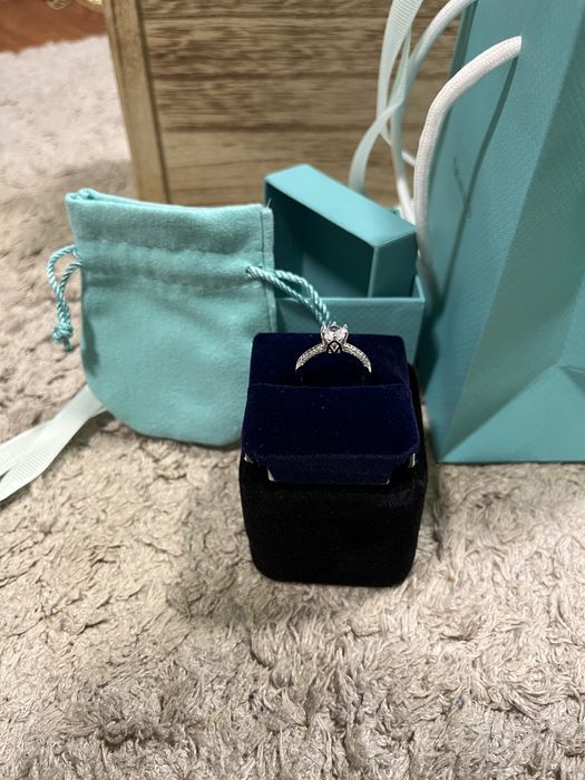 Inel elegant cu set de prezentare complet
