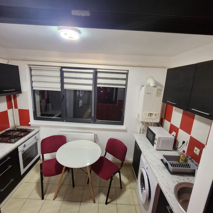 Vand garsoniera, etaj 4 cu lift, Hipodrom, capatul lui 2, blocul nou Concivia