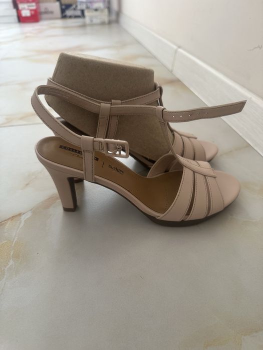 Босоножки, clarks