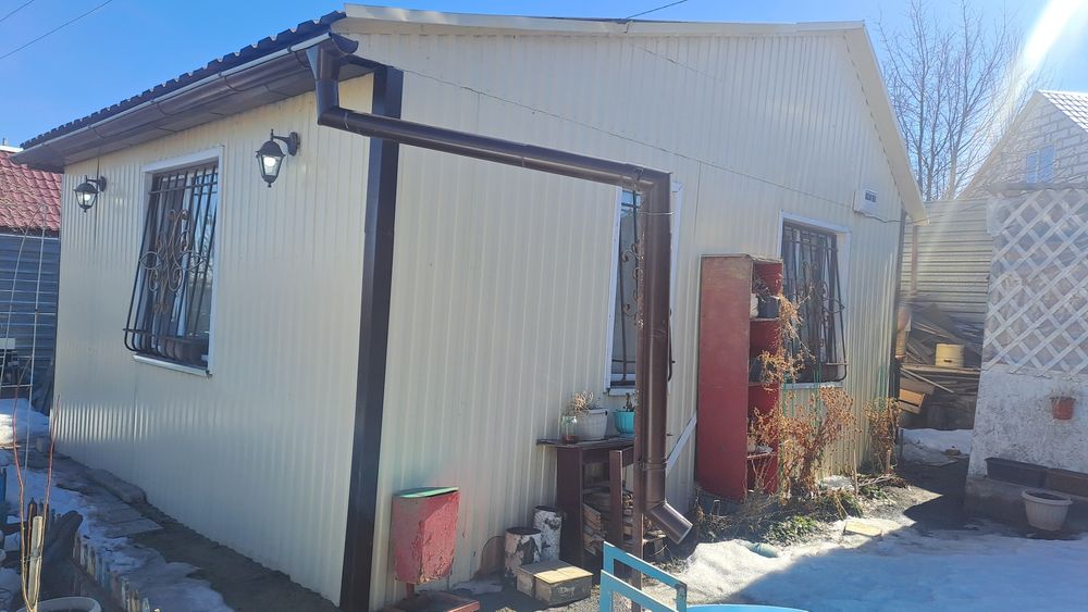 Садовый участок с домиком