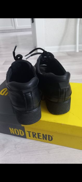 Продам кросовки.