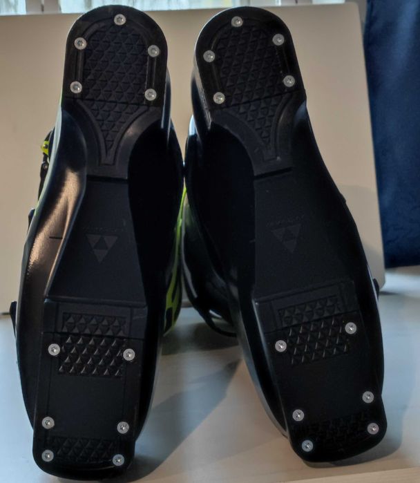 Clapari Fischer RC4 PODIUM GT 130,Eu: 44-nou