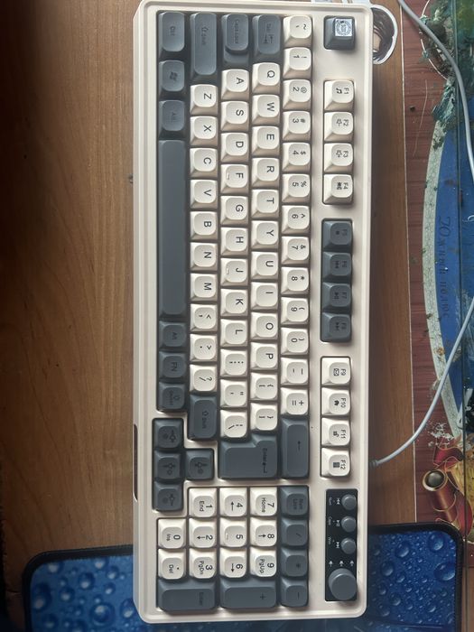 Клавиатура в хорошем состоянии