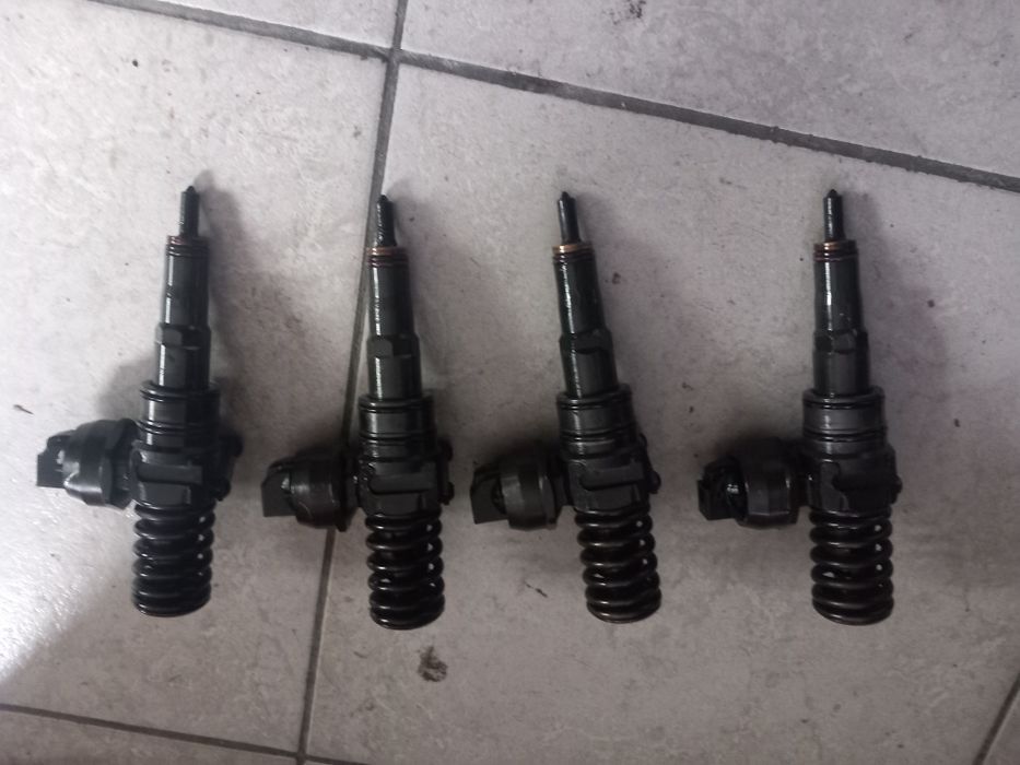 Injectoare vw,audi 1.9 BLS 2004-2008
