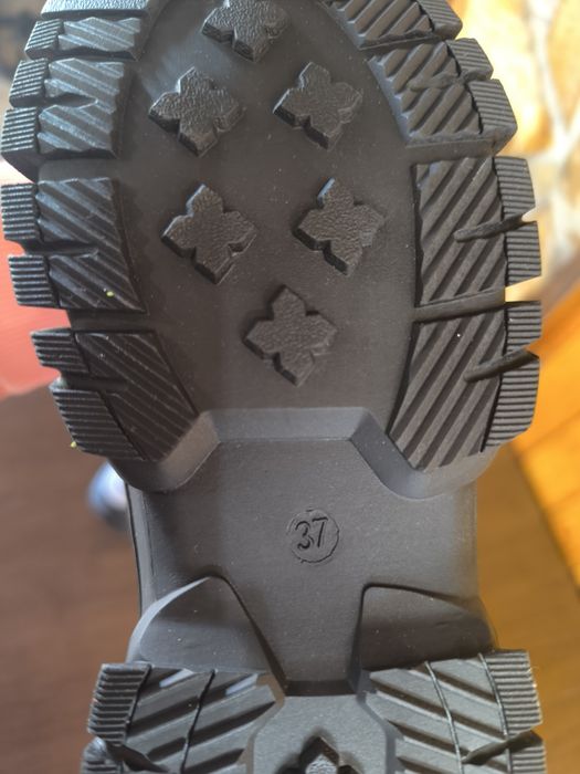 Боти за момче 37 номер