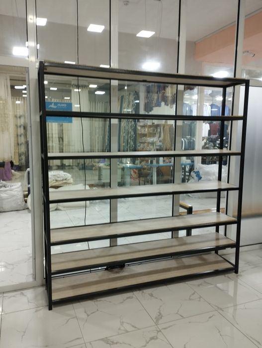 Ветрина +Лофт мебель для магазинов,