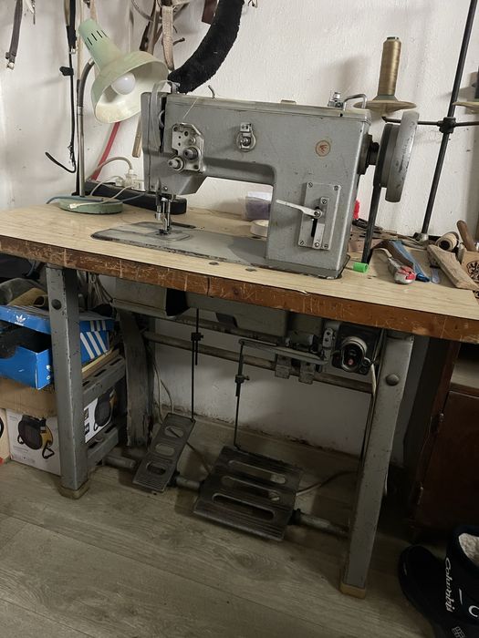 Швейная машина по коже